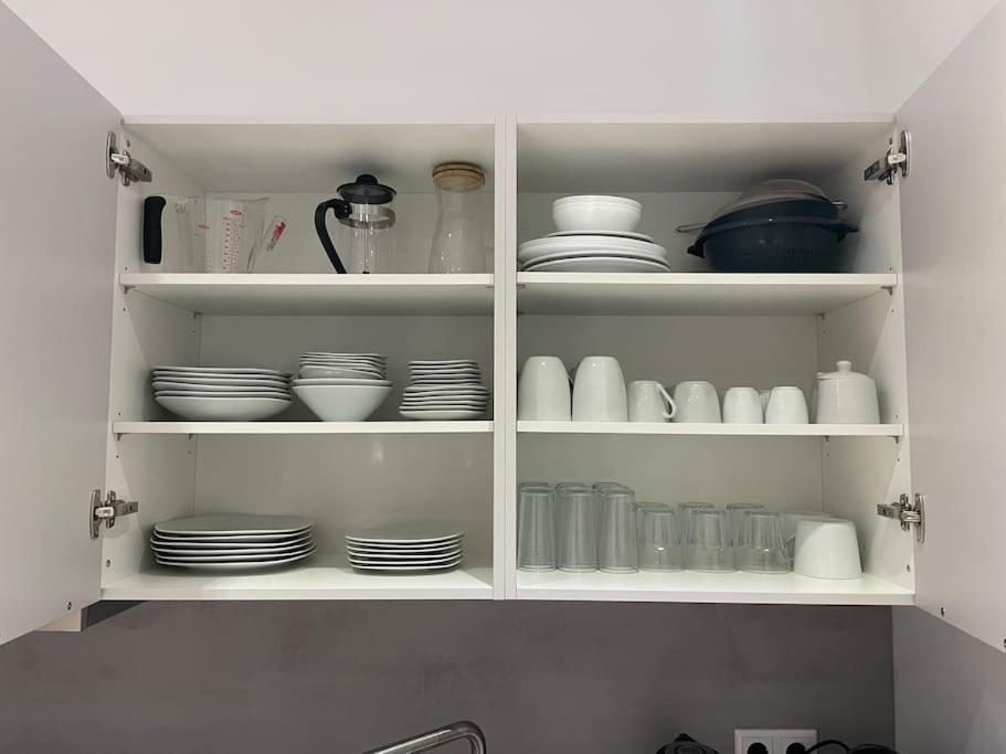70Qm - 3 Rooms - Free Parking - City - Mallibase Apartments Hannover Bagian luar foto